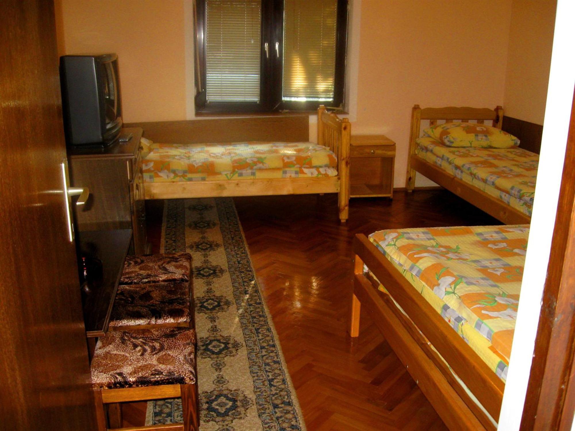 Amfora Rooms Caribrod Dimitrovgrad Quarto foto